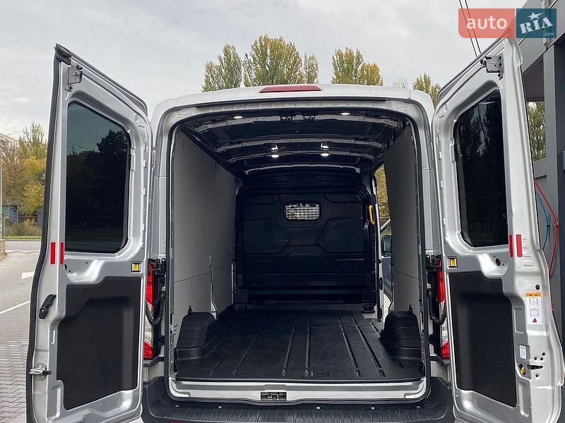 Грузовой фургон Ford Transit 2018 в Виннице
