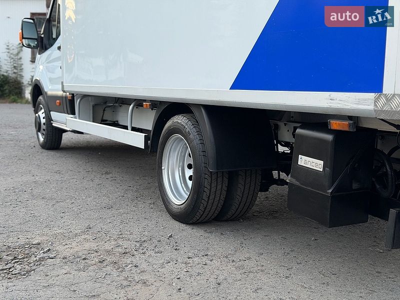 Вантажний фургон Ford Transit 2016 в Дубні