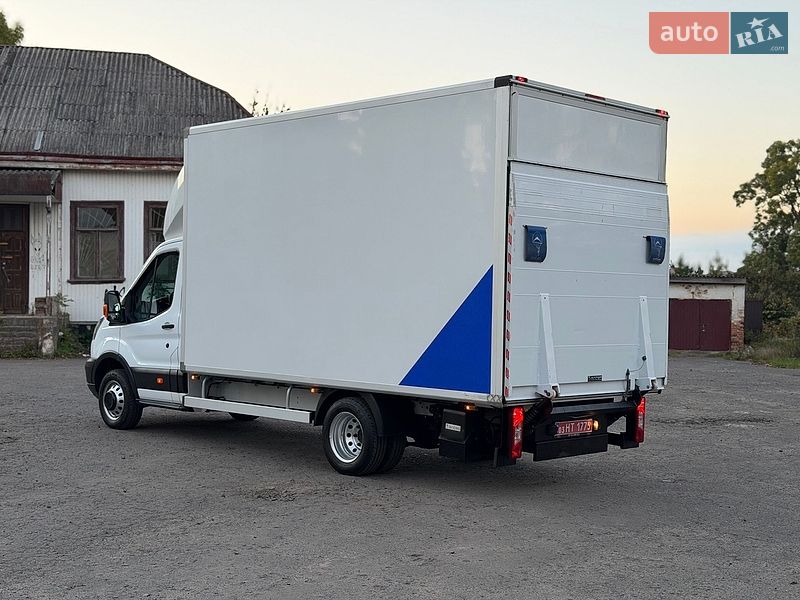 Вантажний фургон Ford Transit 2016 в Дубні