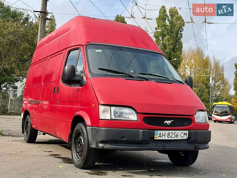 Вантажний фургон Ford Transit 2000 в Одесі