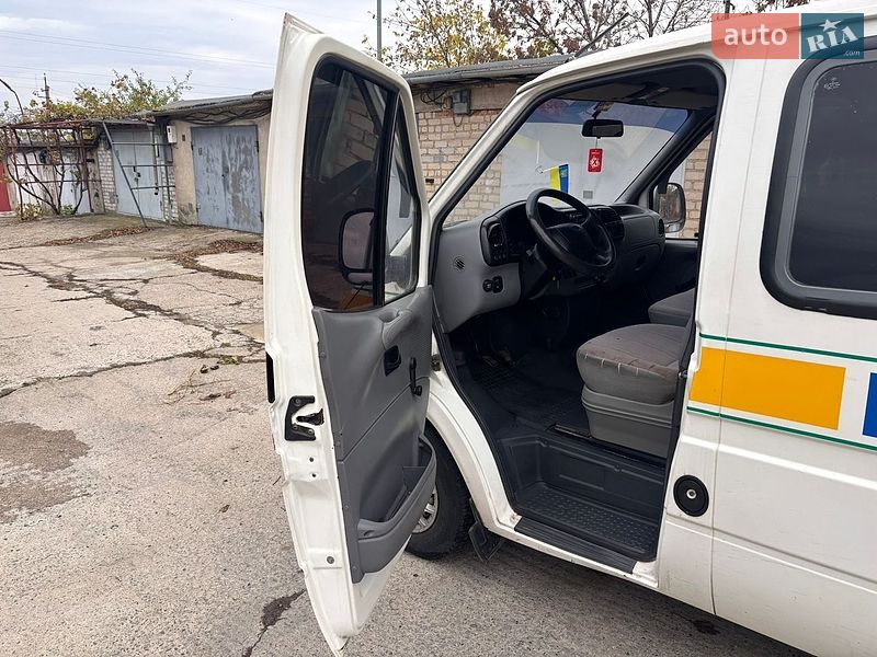 Минивэн Ford Transit 1994 в Южноукраинске