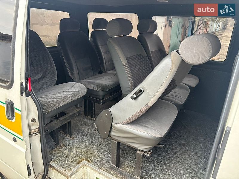 Минивэн Ford Transit 1994 в Южноукраинске