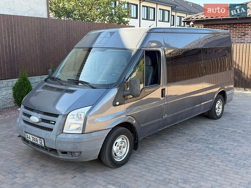 Минивэн Ford Transit 2008 в Буче