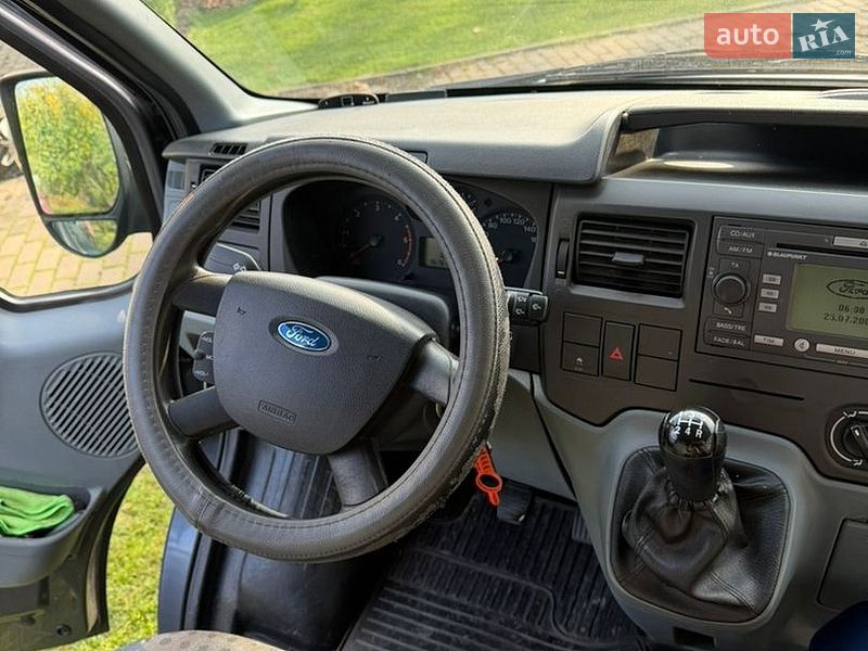 Минивэн Ford Transit 2008 в Буче