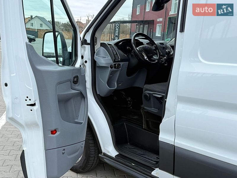 Грузовой фургон Ford Transit 2018 в Дубно
