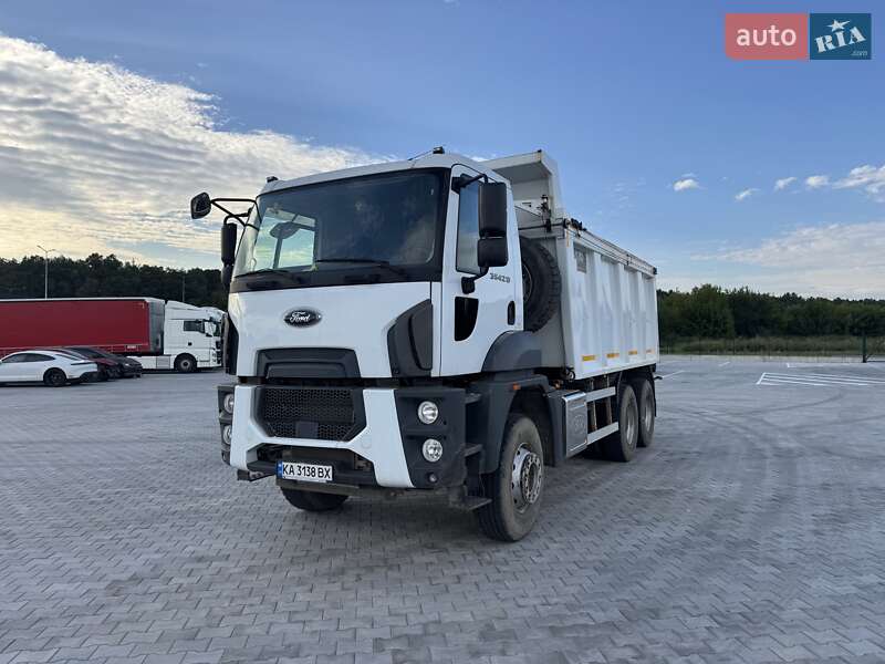 Самосвал Ford Trucks 2021 в Дубно