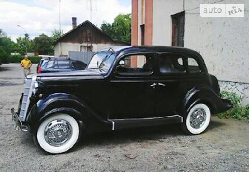 Купе Ford V8 1935 в Ужгороде