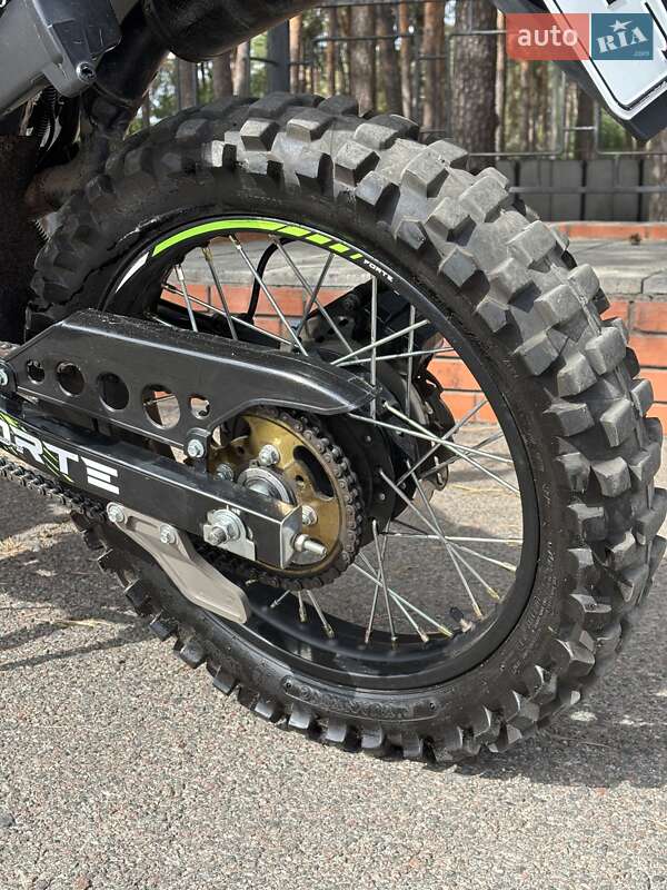 Мотоцикл Багатоцільовий (All-round) Forte Cross 250 2023 в Ромнах
