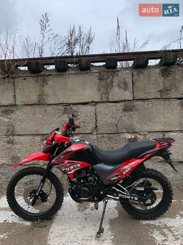Мотоцикл Кросс Forte Cross 250 2023 в Тростянце фото Мотоцикл Кросс Forte Cross 250 2023 в Тростянце