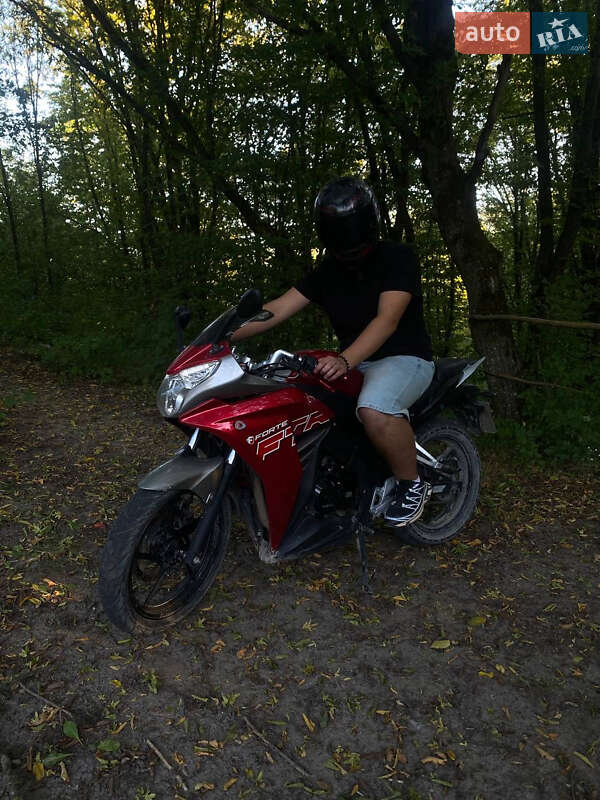 Спортбайк Forte FTR 300 2018 в Городке