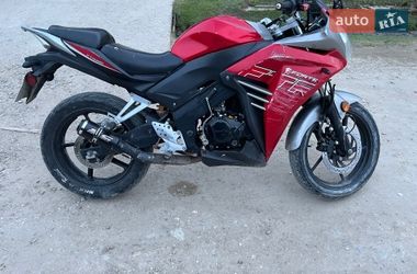 Спортбайк Forte FTR 300 2018 в Комарному