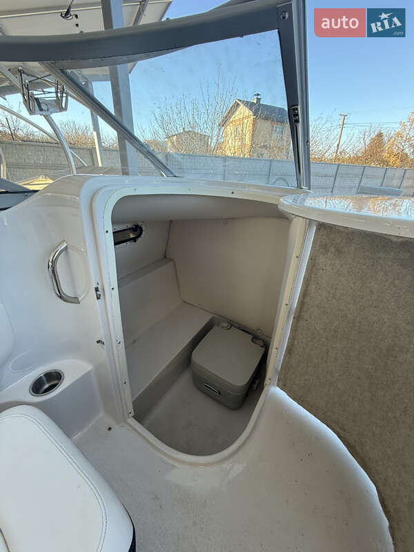 Катер Four Winns F224 2011 в Кривом Роге