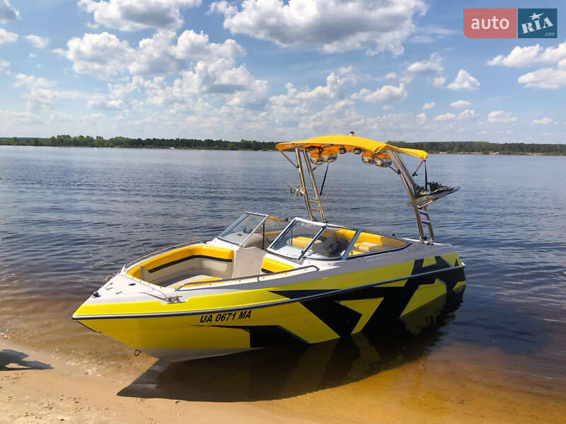 Катер Four Winns H210 2010 в Києві