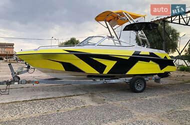 Катер Four Winns Horizon 2005 в Киеве