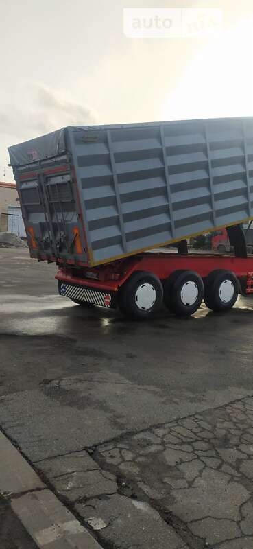 Тягач Freightliner Century 2002 в Харкові фото 8 Тягач Freightliner Century 2002 в Харкові