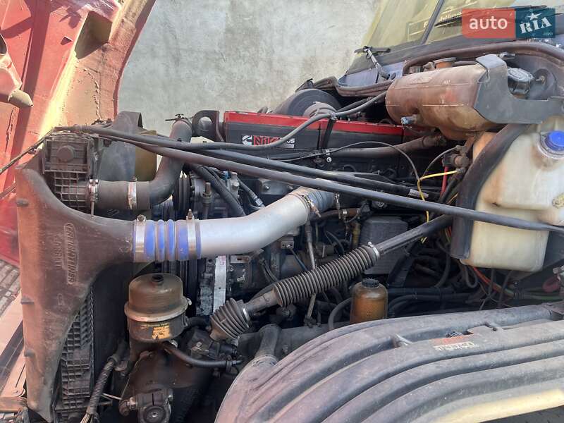 Тягач Freightliner Century 2000 в Одесі