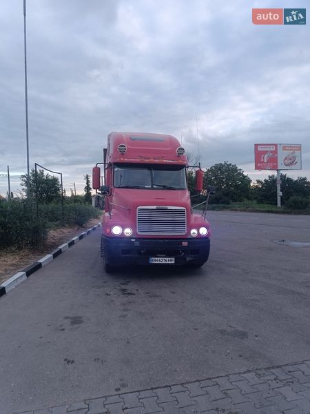 Тягач Freightliner Century 2000 в Одессе