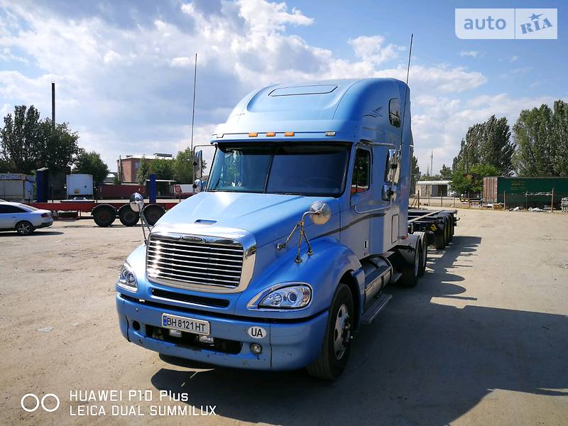 Mercedes Columbia freightliner