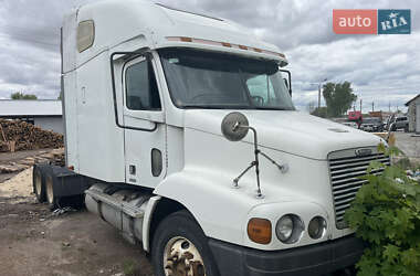 Тягач Freightliner FLC 2002 в Овручі