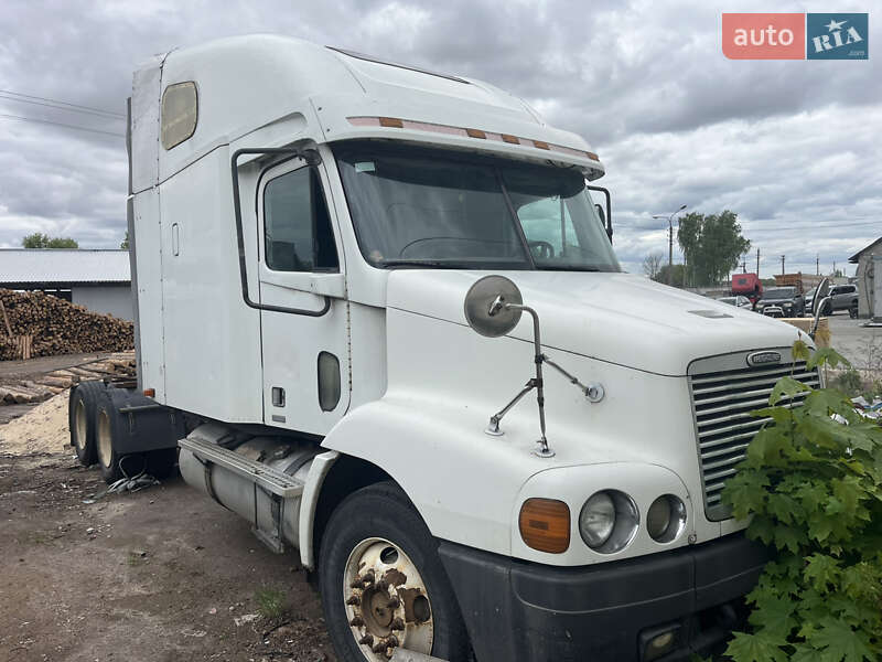 Freightliner FLC 2002