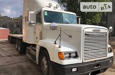 Тягач Freightliner FLD 2000 в 