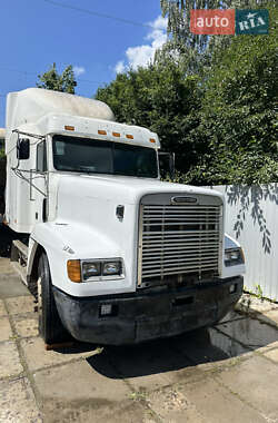 Тягач Freightliner FLD 2001 в 