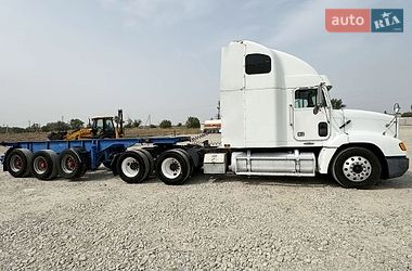 Тягач Freightliner FLD 2001 в Одесі