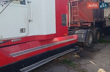 Тягач Freightliner FLD 2001 в Ровно