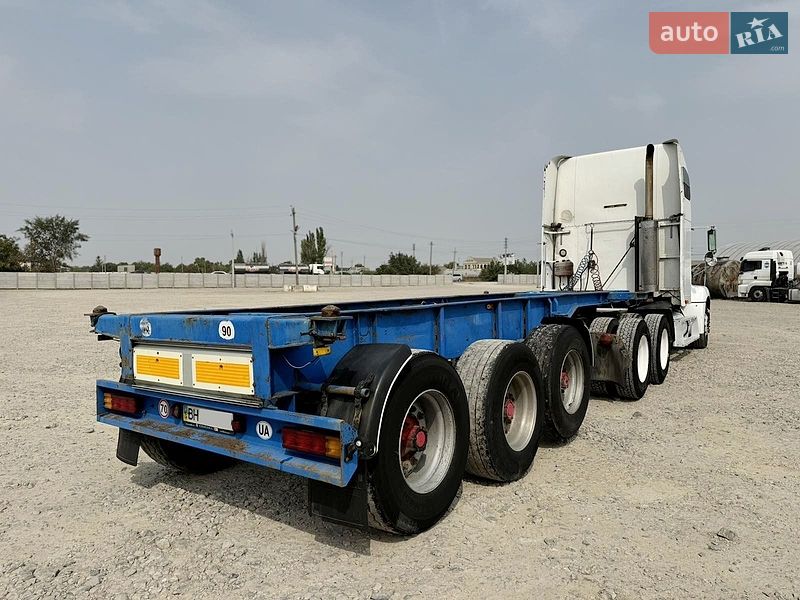 Тягач Freightliner FLD 2001 в Одесі