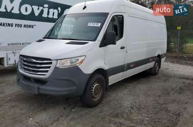 Грузовой фургон Freightliner Sprinter 2019 в 