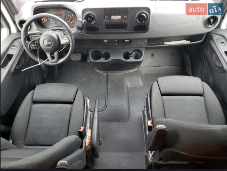 Грузовой фургон Freightliner Sprinter 2019 в Киеве