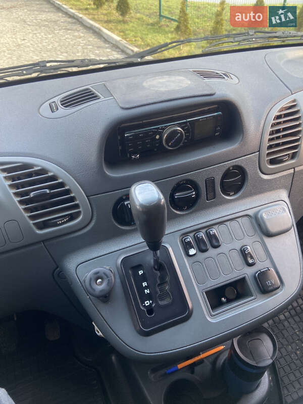 Грузовой фургон Freightliner Sprinter 2003 в Иршаве