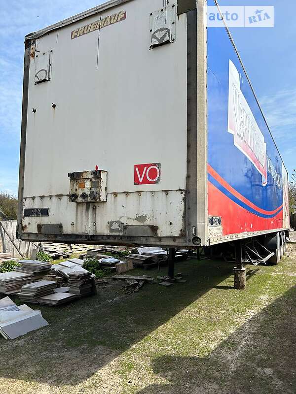 Изотермическая будка Fruehauf 01Y 1995 в Чернухах