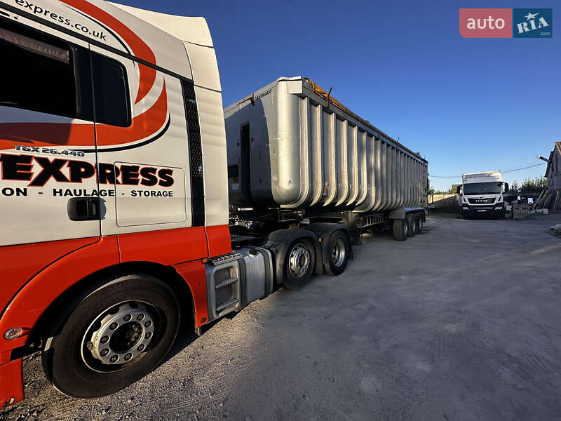 Самосвал полуприцеп Fruehauf 01Y 2007 в Умани фото 4 Самосвал полуприцеп Fruehauf 01Y 2007 в Умани