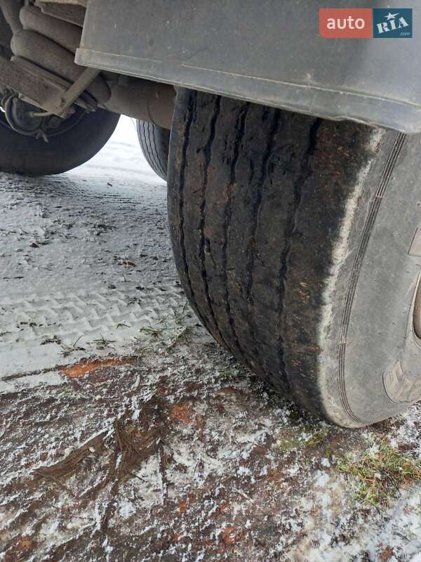 Тентованный борт (штора) - полуприцеп Fruehauf 01Y 2003 в Ильинцах