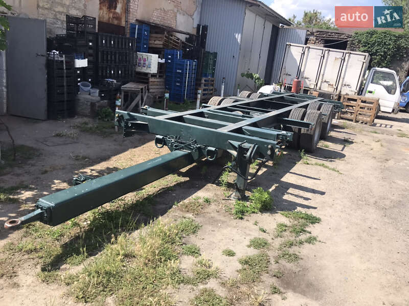 Контейнеровоз Fruehauf A2 2000 в Одесі