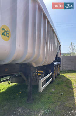 Самосвал полуприцеп Fruehauf Benalu 2009 в 