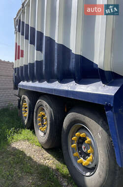 Самосвал полуприцеп Fruehauf Benalu 2009 в 