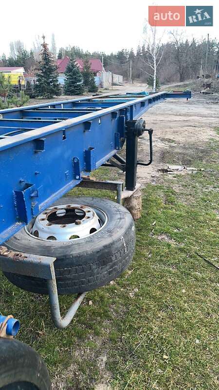 Контейнеровоз Fruehauf F 1988 в Саврани