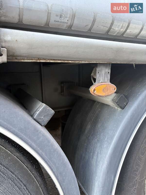 Тентований борт (штора) - напівпричіп Fruehauf F 2016 в Києві