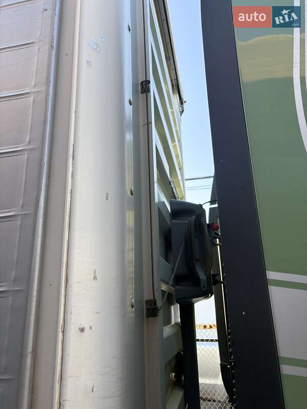 Тентований борт (штора) - напівпричіп Fruehauf F 2016 в Києві