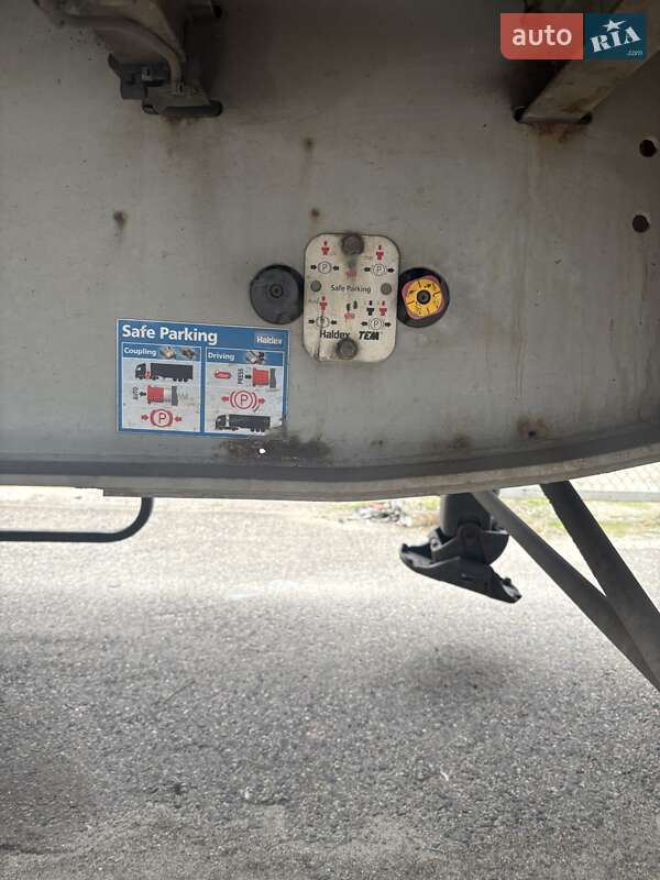 Тентований борт (штора) - напівпричіп Fruehauf F 2016 в Києві