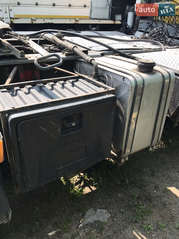 Самоскид напівпричіп Fruehauf GT 2001 в Обухові
