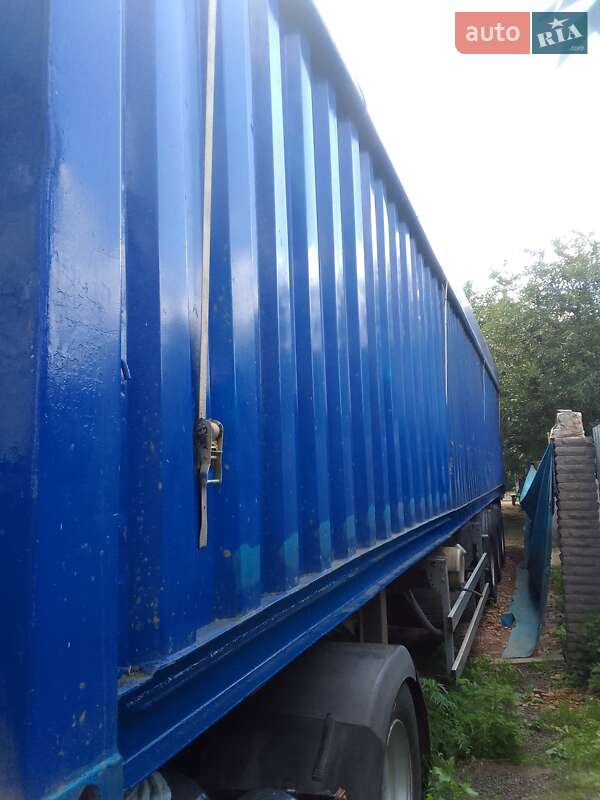 Контейнеровоз Fruehauf Limited 2001 в Прилуках