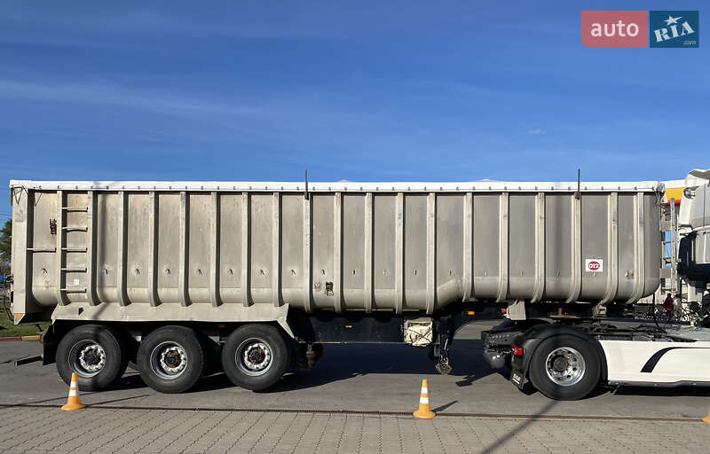 Самосвал полуприцеп Fruehauf LTD/WAD 2004 в Хмельницком