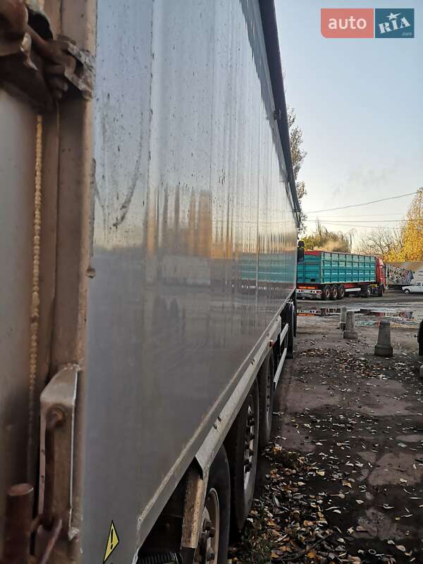 Зерновоз - полуприцеп Fruehauf LTD/WAD 2011 в Киеве