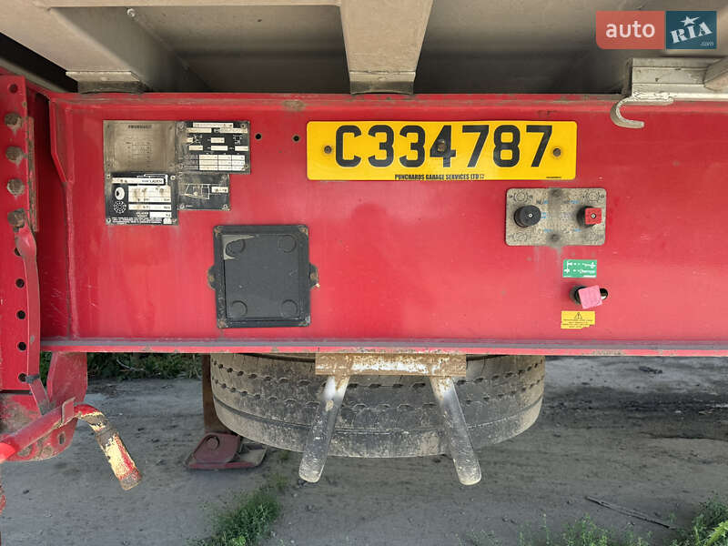 Зерновоз - полуприцеп Fruehauf LTD/WAD 2012 в Ровно