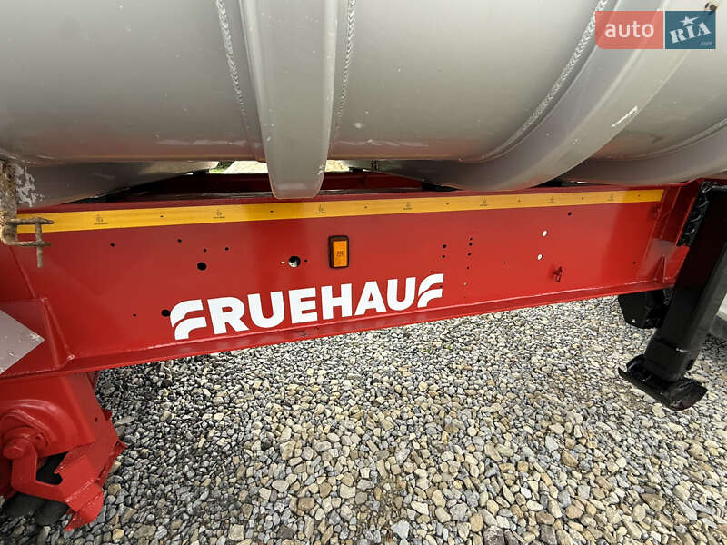 Самосвал полуприцеп Fruehauf LTD/WAD 2003 в Бучаче