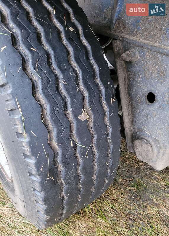 Бортовой полуприцеп Fruehauf ROR 1990 в Лохвице