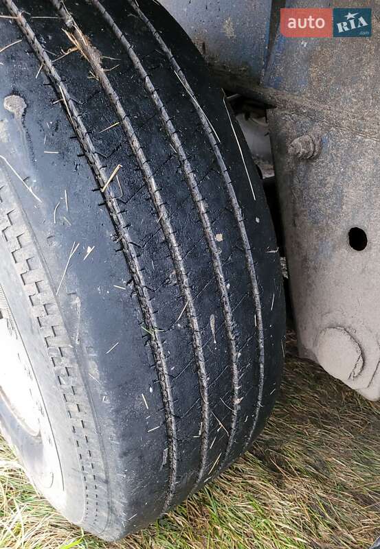 Бортовой полуприцеп Fruehauf ROR 1990 в Лохвице